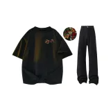 Черная (Красная) футболка + черные джинсы