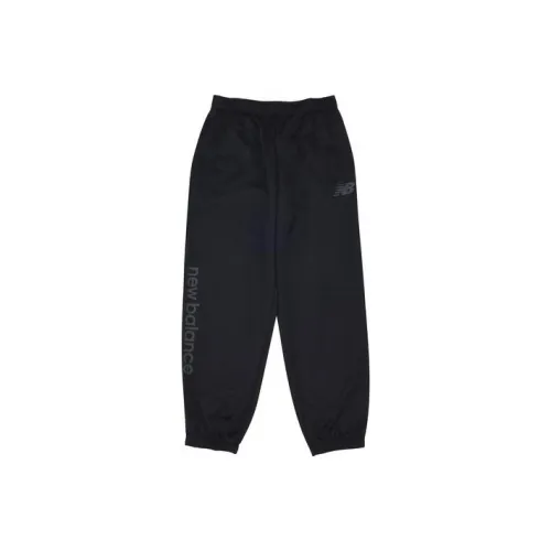 New Balance Повседневные брюки Женские Черный