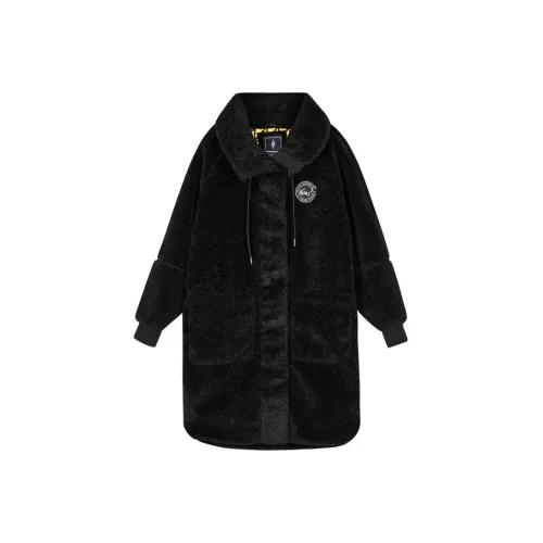 Skechers Хлопковый пуховик женский цвет угольно-черный