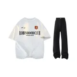 Gray T-Shirt + Black Jeans  
Серый Т-Shirt + Черные Джинсы