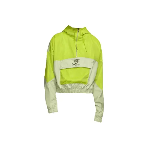NIKE Зеленое Женское Короткое Пальто
