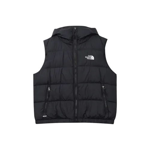 The North Face Женские жилеты черного цвета