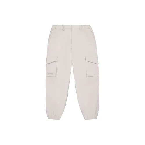 New Balance Повседневные брюки Женские Светло-серые