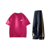 Розовый красный с короткими рукавами + темно-синие штаны