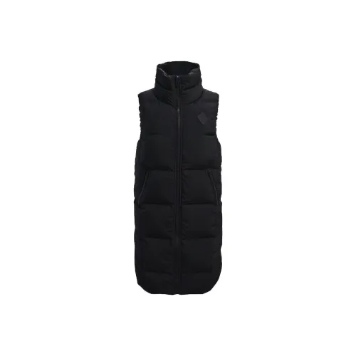 Under Armour Жилет Женские Черный