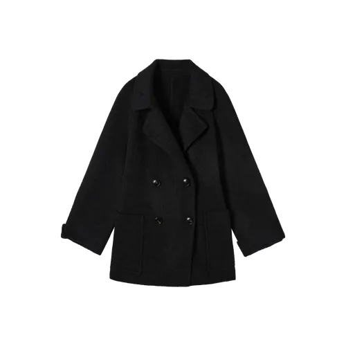 DIALOGUE Женские пальто