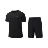 Глубокий черный