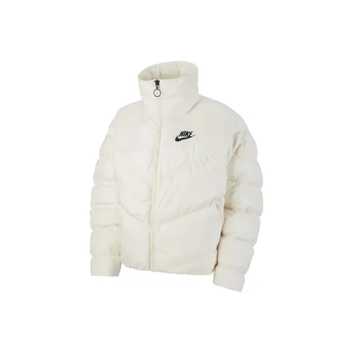 NIKE Белые Женские Объёмные Куртки (Пуфы)