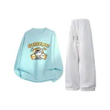 Свитшот цвета далёкого неба с круглым вырезом + светло-серые штаны цвета пшеницы