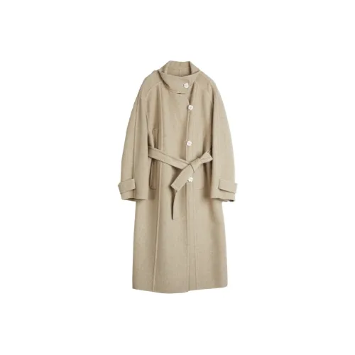 ELLE Светло-зеленое женское пальто