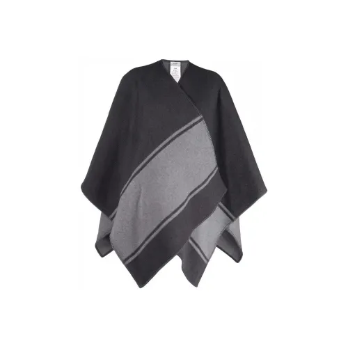 FENDI Черные Женские Плащи