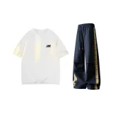 Белая рубашка с короткими рукавами + темно-синие штаны