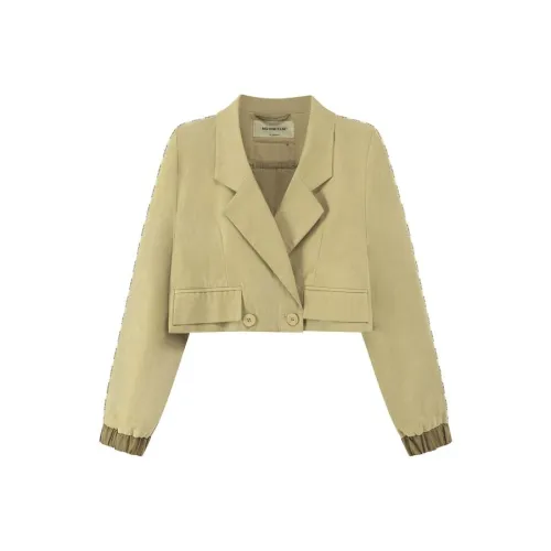 NO ONE ELSE Бизнес-костюм женский горчично-зеленый