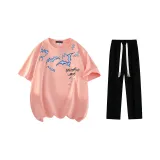 Комплект одежды (Розовая футболка + Черные повседневные штаны)