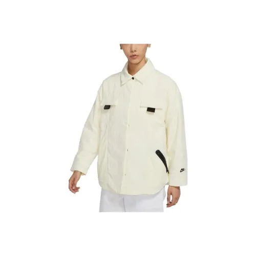 NIKE Экрю Женские Объёмные Куртки (Пуфы)