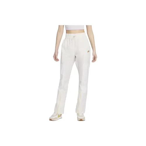 Nike Sportswear Utility Повседневные брюки Женские Свет Сандаловое дерево Умбра