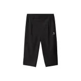 Призрачно черный