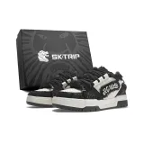 Чёрно-белый