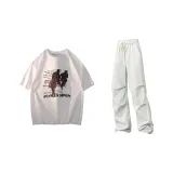 Белая короткая рубашка с короткими рукавами + бежевые карго штаны