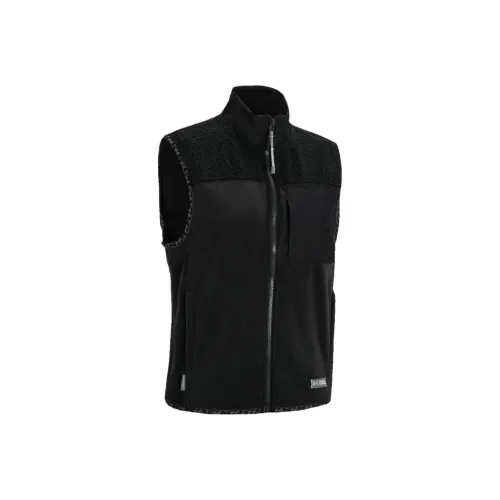 Under Armour Жилет Женские Черный