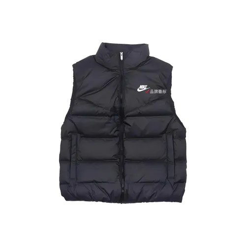 NIKE Черные Женские Жилеты