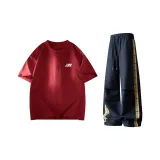 Бордовый с короткими рукавами + темно-синие штаны