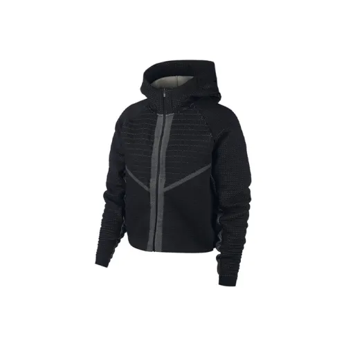 NIKE Черное Женское Короткое Пальто