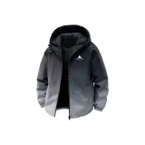 Призрачно черный