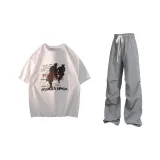 Белая рубашка с короткими рукавами + серые карго штаны