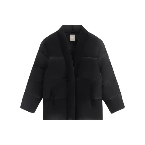 KITH Пуховики и зимние пальто Женские Черные