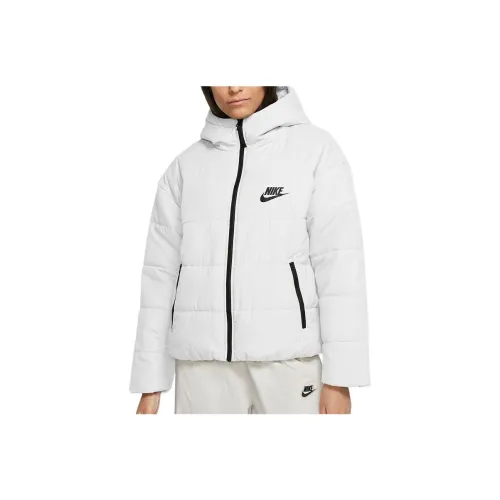NIKE Белые Женские Объёмные Куртки (Пуфы)