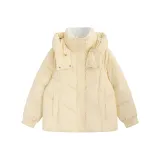 Светло-желтый