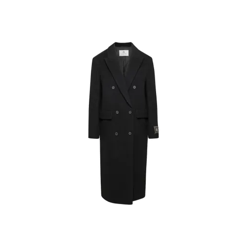 ARITZIA Черное Женское Пальто