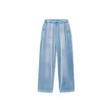 Светло-голубой