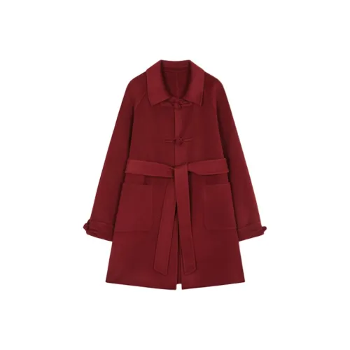 XWI Женское пальто бордового цвета