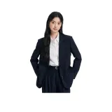 Темно-синий деловой костюм