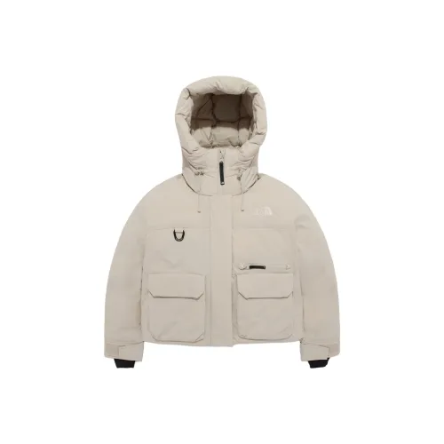 The North Face Пуховики и зимние пальто Женские Бежевые