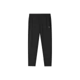 Призрачно черный