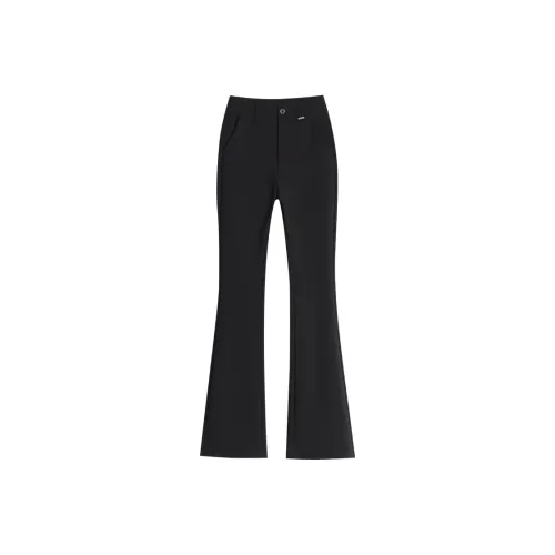 Karennu Повседневные брюки Женские Черный