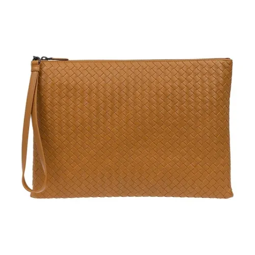 Bottega Veneta Intrecciato Sheepskin Clutch Women's Brown