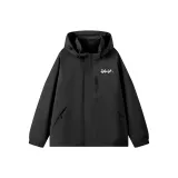 Призрачно черный