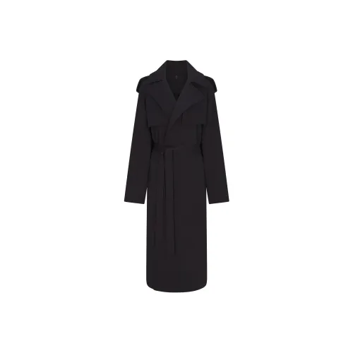 SKIMS SS25 Промытый Оникс Промытый Агат Записка The Term 'Промытый Оникс' Appears To Be A Proper Noun или A Specific Название товара So IT IS Kept AS IS In The Translation. 'Промытый Агат' IS Already In Английский язык And Does not Require Translation. Женские Пальто