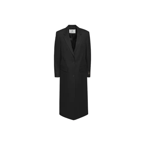 ARITZIA Черное/Черное Женское Пальто
