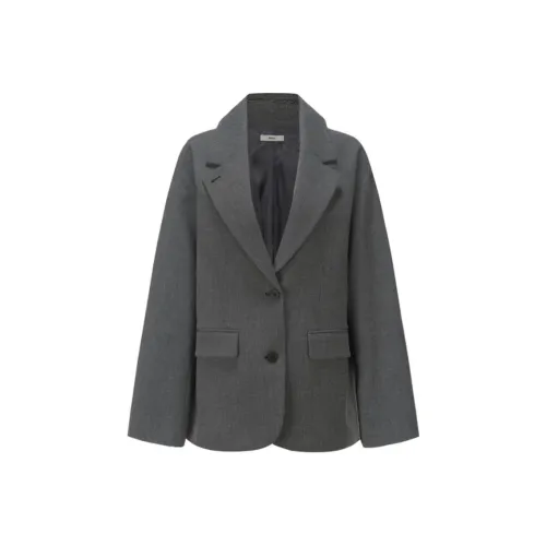 INITIAL Женские офисные костюмы