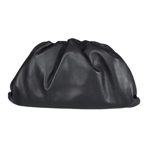Bottega Veneta POUCH Cloud Сумка Телячья Кожа Клатч Женский Черный