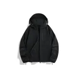 Призрачно черный