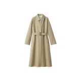 Светло-желтый