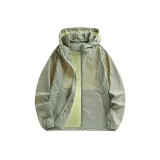 Светло-зеленый