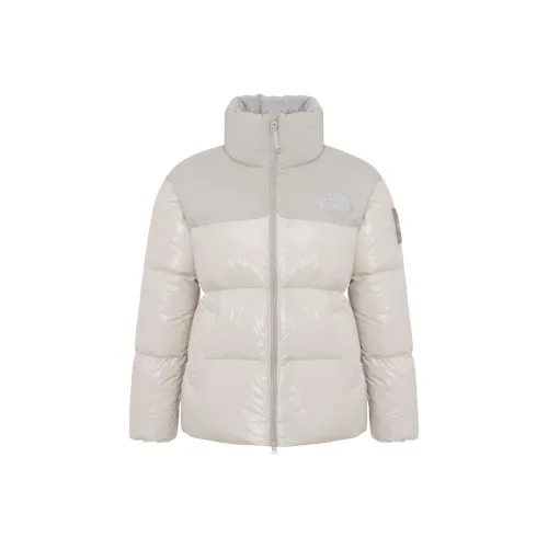 The North Face Пуховики и зимние пальто Женские Светло-серый