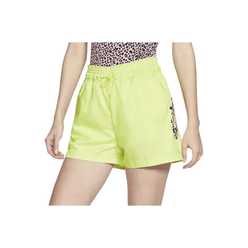 NIKE Желтые Женские Повседневные Шорты